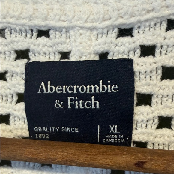 Abercrombie White Crochet Shirt with Yellow and Gray Details - Picture 2 of 5